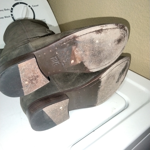 Woman's dark Olive Frye company boots sz 6.5 - Picture 7 of 13